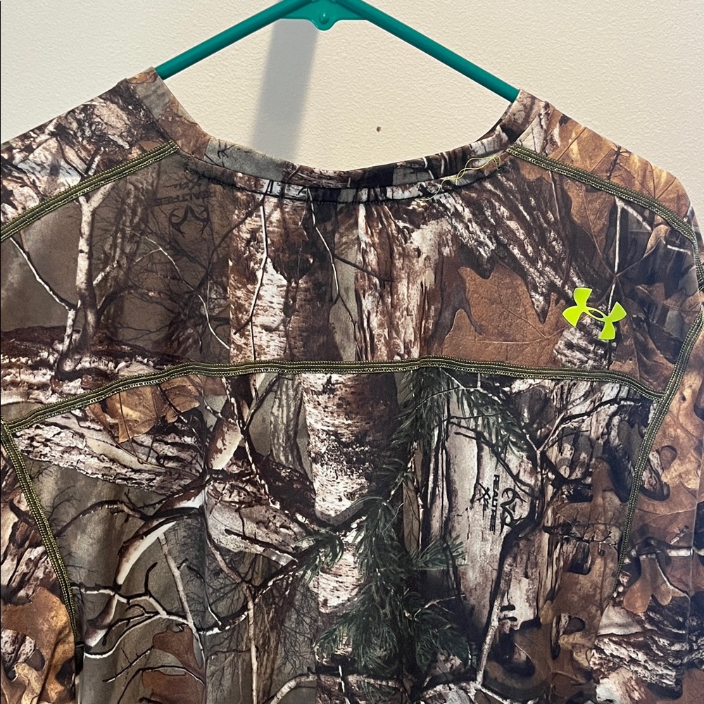 Under Armour Men's Woodland Camo Short Sleeve Shirt
